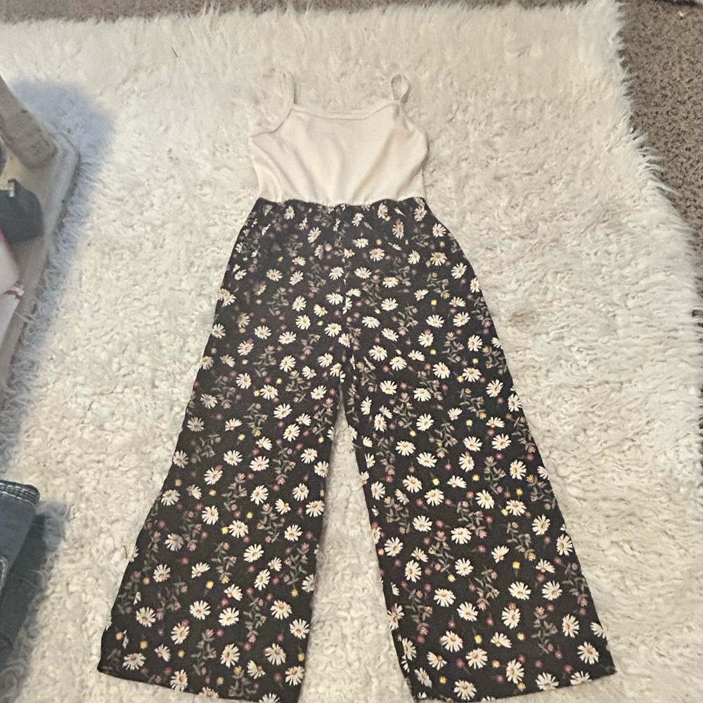 Lily Bleu Jumpsuit Jumper Kids size 7 floral design black beige NWOT